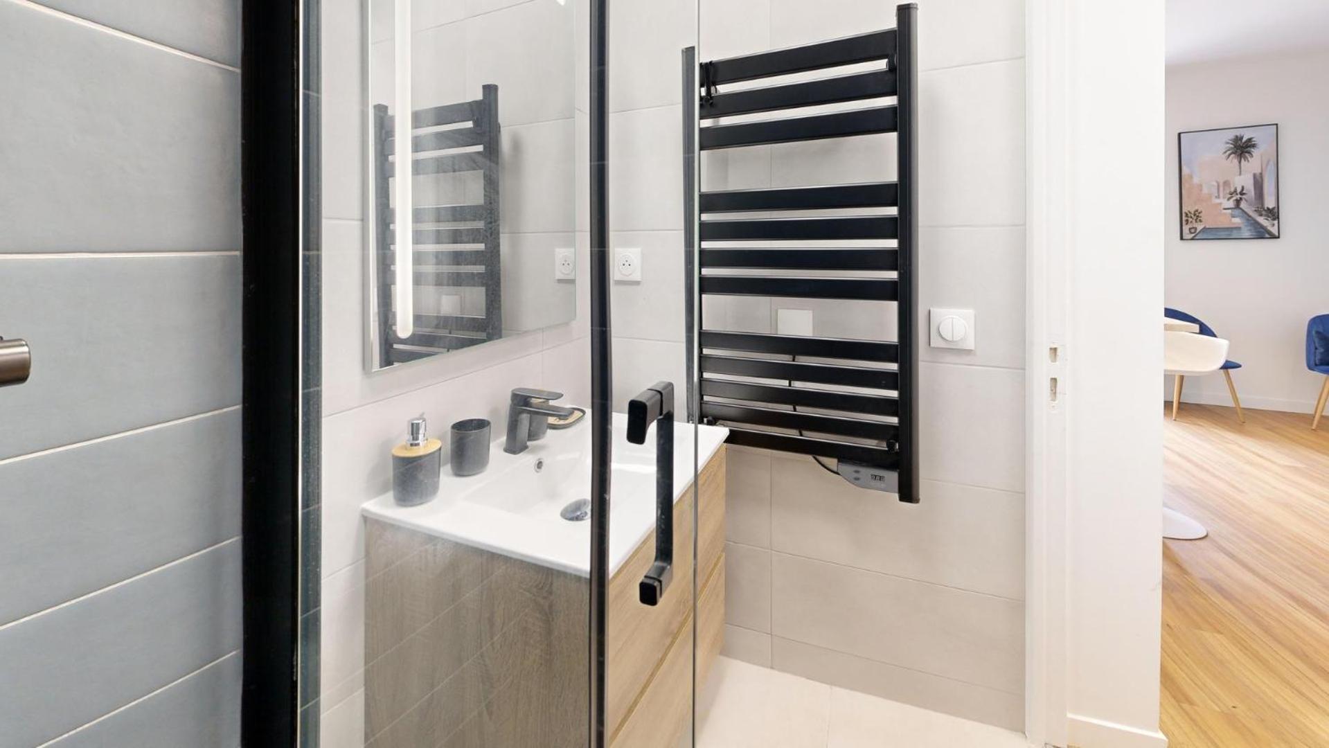 869-suite Bleuet - Superbe Apartment Montreuil (Seine-Saint-Denis)