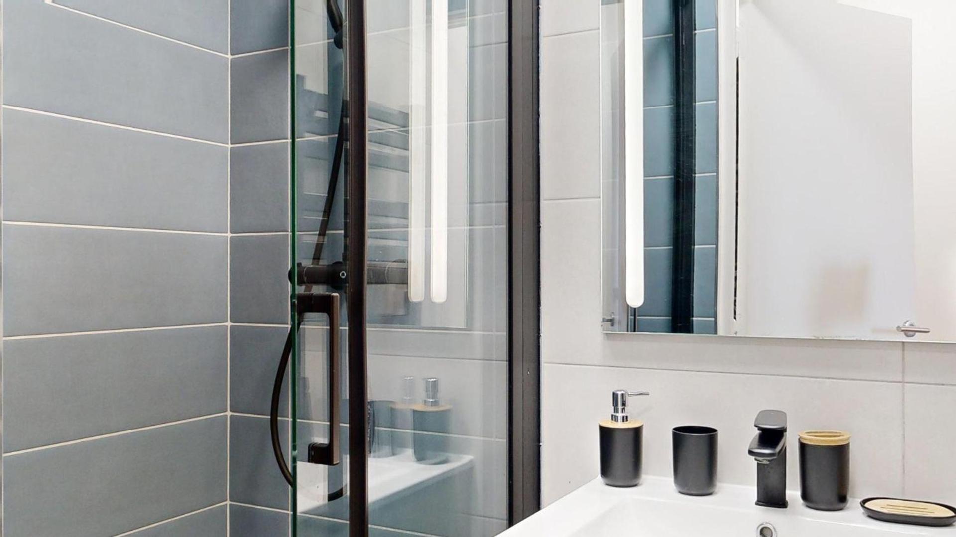 Apartment 869-suite Bleuet - Superbe